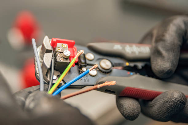 Best Industrial Electrical Services  in Oakridge, OR